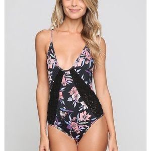 ROVE swimsuit from ishine